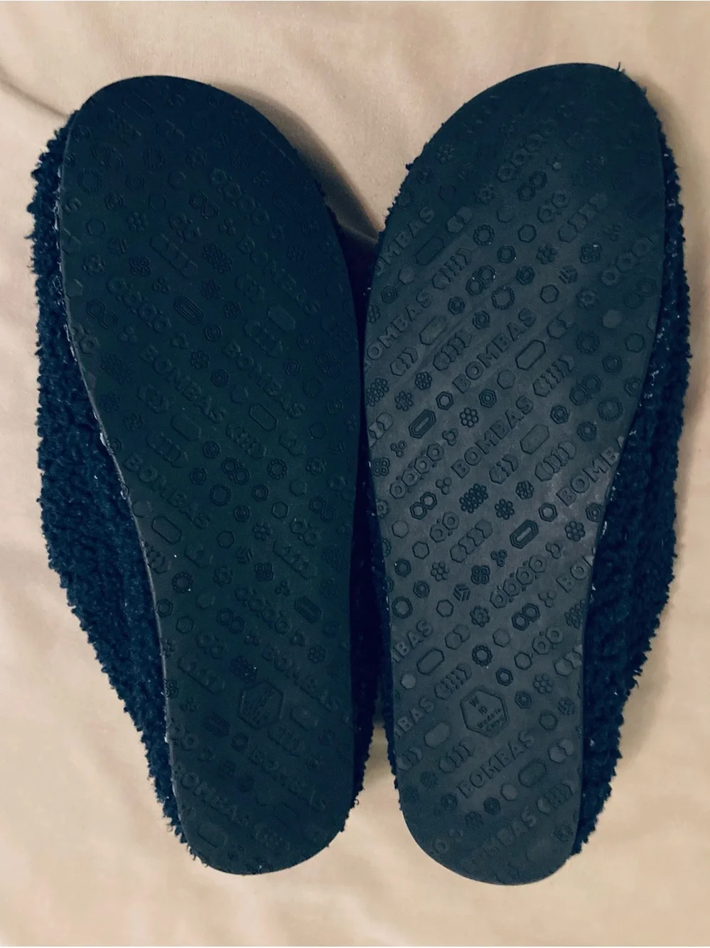 Bombas Slippers - Picture 3 of 3